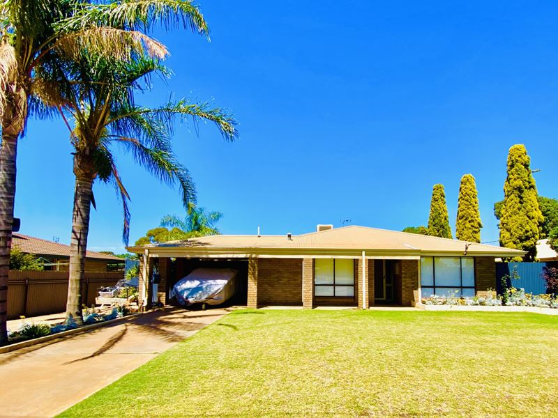 4 Miller Way, South Kalgoorlie