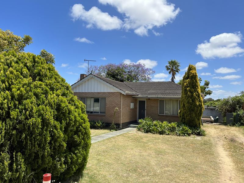 172 Forrest Rd, Hamilton Hill WA 6163