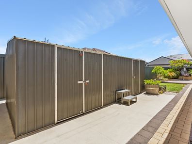 15 Foresters Way, Southern River WA 6110