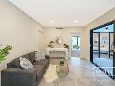 6E Hall Street, Karrinyup WA 6018