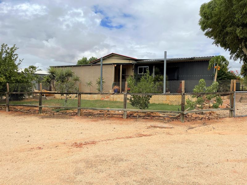 18 Carr Way, Exmouth