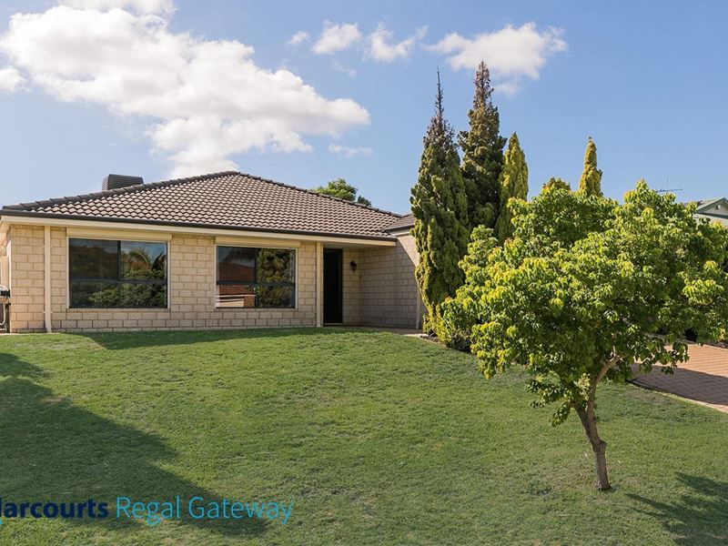 8 Herdsman Court, Success WA 6164