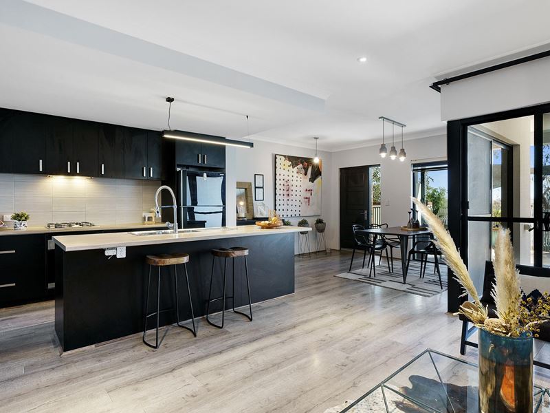 67 McAllister Boulevard, Clarkson