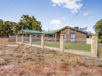 83 Coombes Street, Collie WA 6225