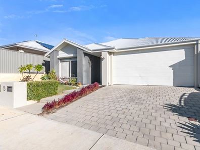 5 Celeste Street, Alkimos WA 6038