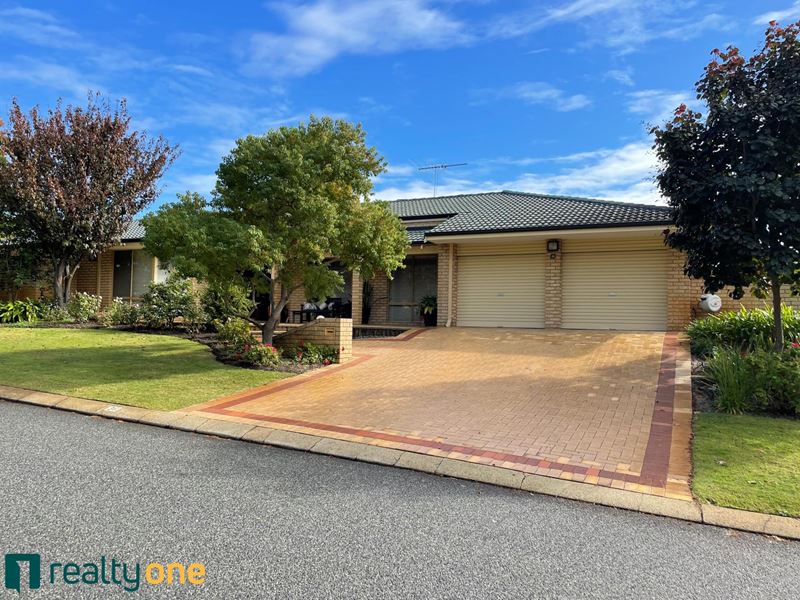 36 Sinclair Crescent, Winthrop