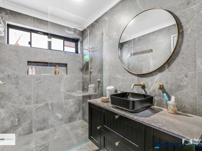 11 Larkspur Lane, Ballajura
