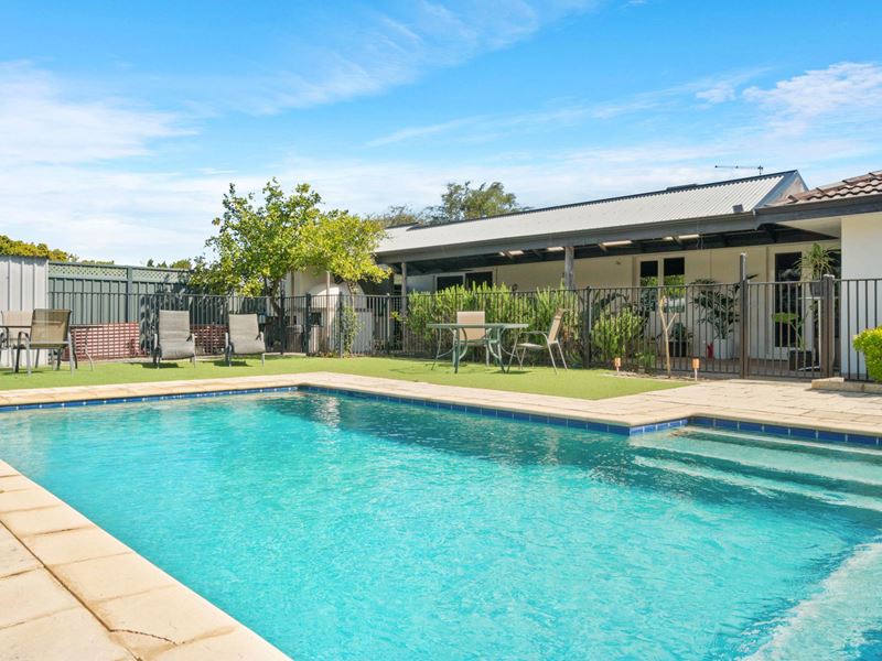 28 Clevedon Place, Kallaroo WA 6025