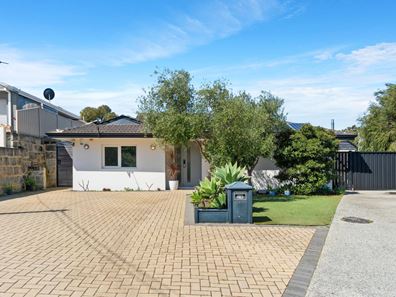 28 Clevedon Place, Kallaroo WA 6025