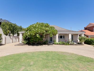 5 Ness Road, Applecross WA 6153