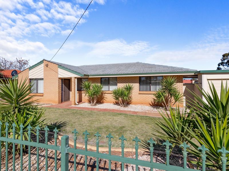 26 Boomerang Crescent, South Kalgoorlie WA 6430