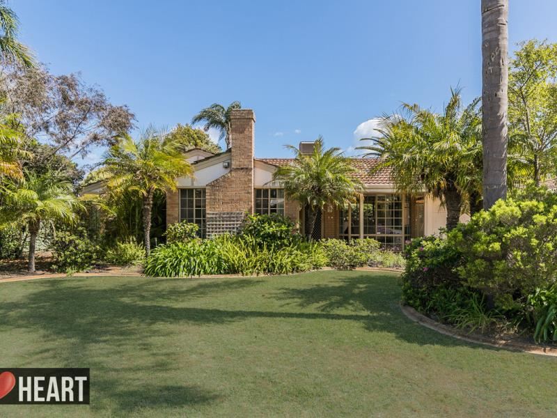 11 Farmhouse Drive, Bibra Lake