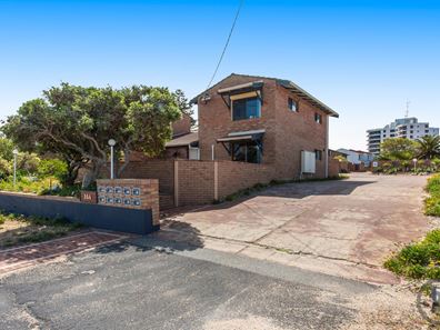 6/35A Halls Head Parade, Halls Head WA 6210