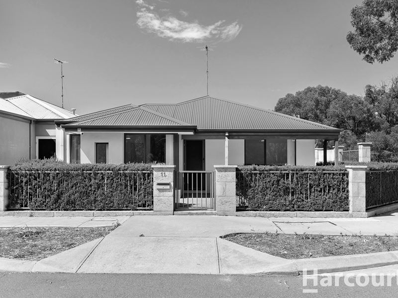 11 Windcrest Way, Meadow Springs