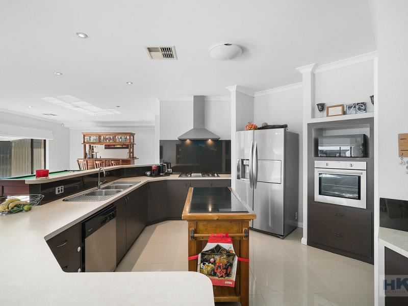 12 Artemis Elbow, Aveley