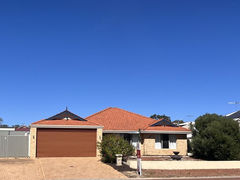 21 Burgess Dr, Byford