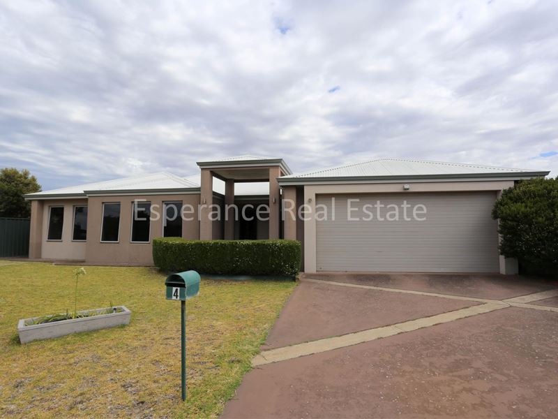 4 Mondrain Avenue, Castletown