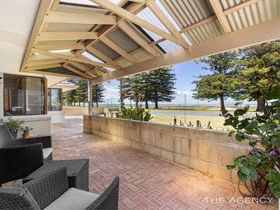 262 Safety Bay Road, Safety Bay WA 6169