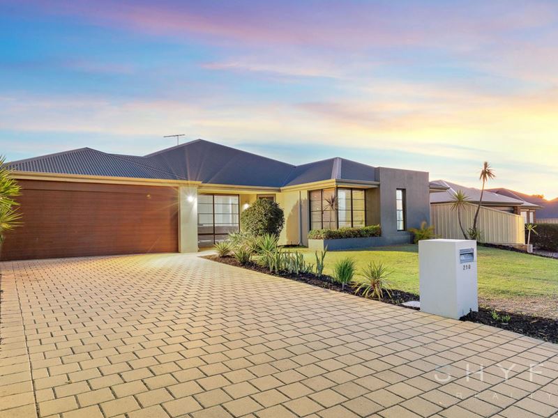 210 Golf Links Drive, Carramar WA 6031