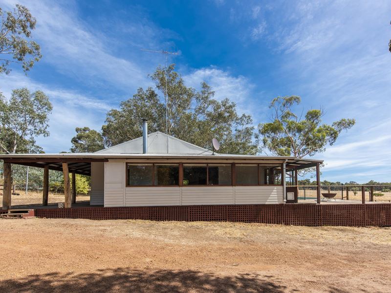 2325 Linley Valley Road, Wooroloo