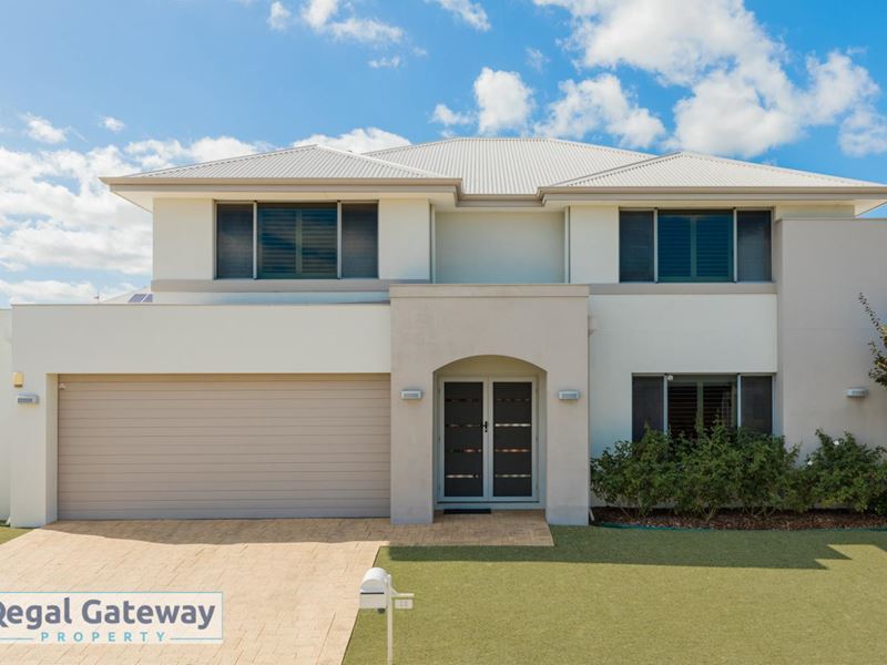 15 Blossom Chase, Aubin Grove