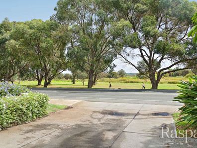 88 Bibra Drive, Bibra Lake WA 6163