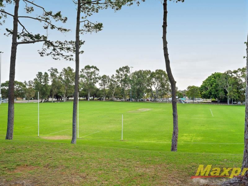 8c Kitchener Road, Melville