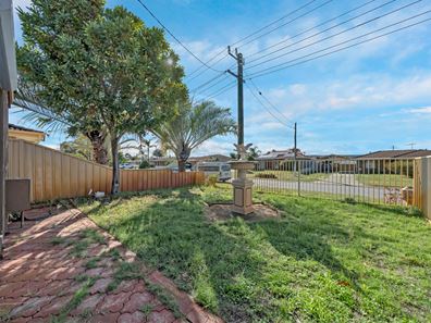 63 Swingler Way, Gosnells WA 6110