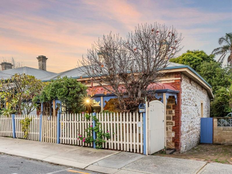 23 Burns Street, North Fremantle