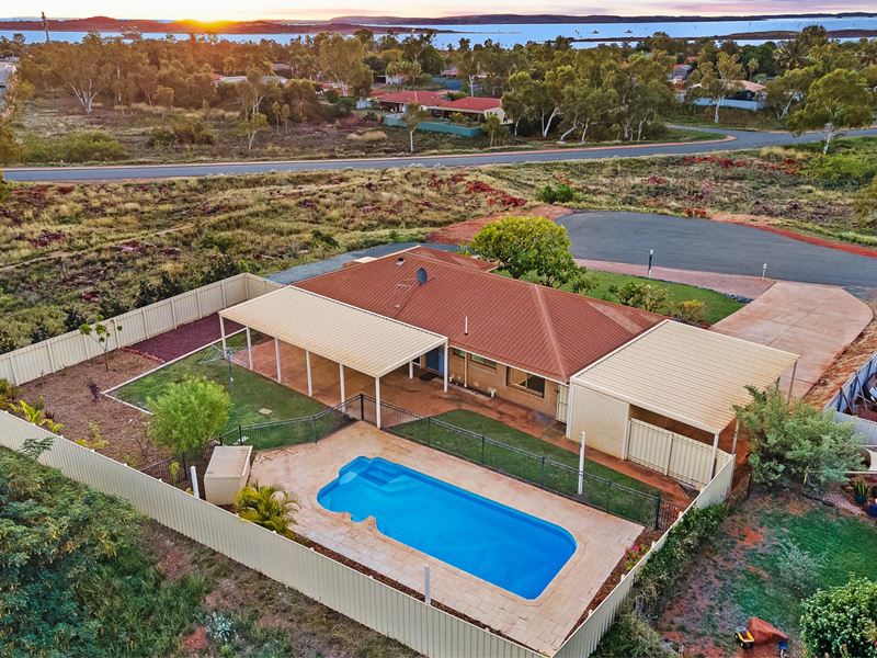 15 Robe Crescent, Dampier