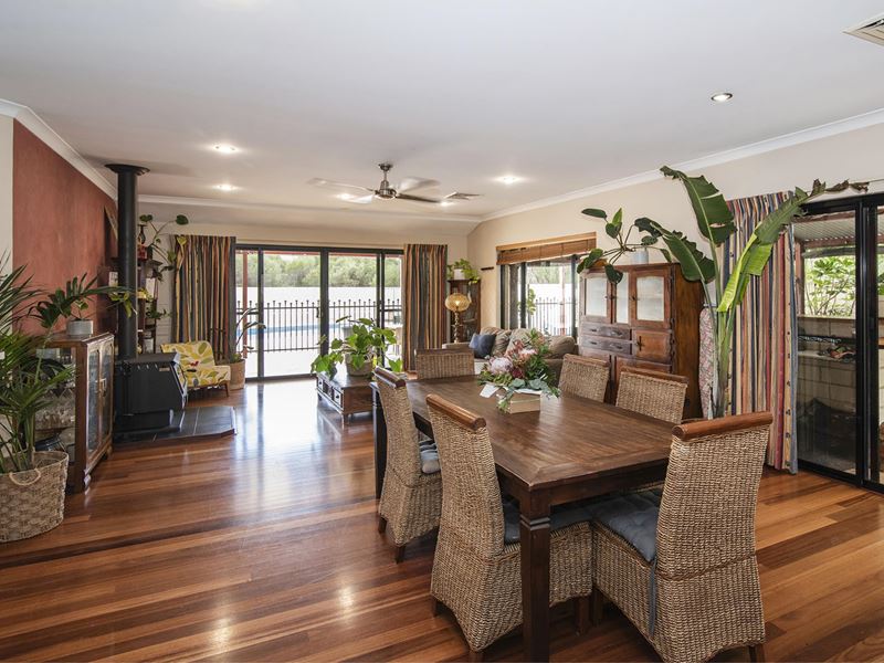 28 Sanctuary Grove, West Busselton