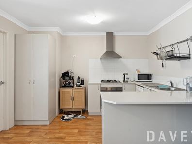 2/174 Flinders Street, Yokine WA 6060