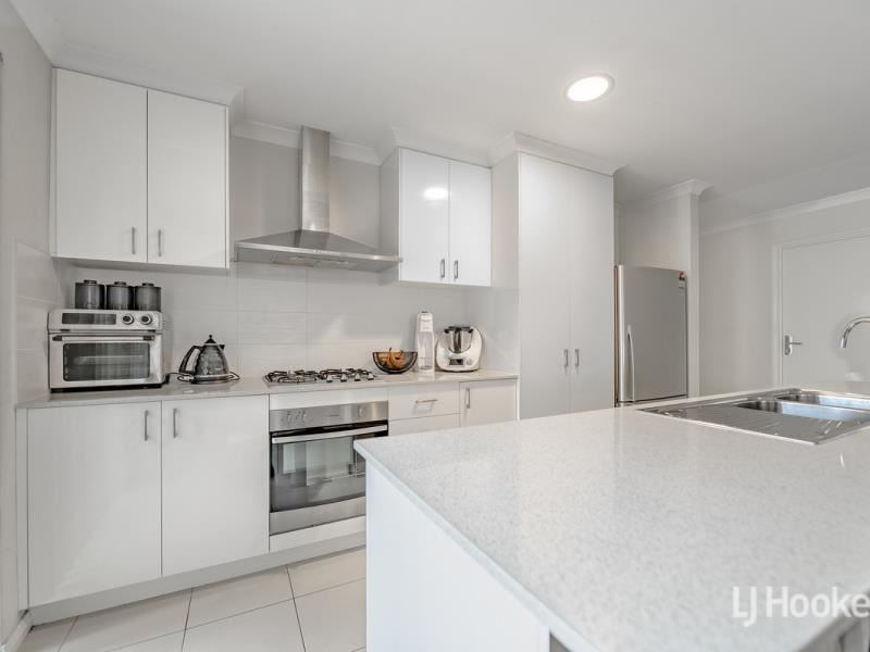 6 Ellinwood Loop, Meadow Springs