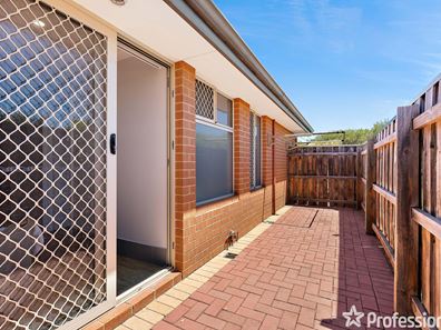 22 Maneroo Way, Ellenbrook WA 6069