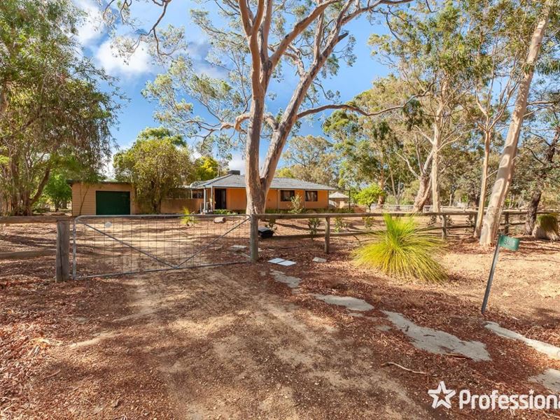 306 Canning Mills Road, Roleystone