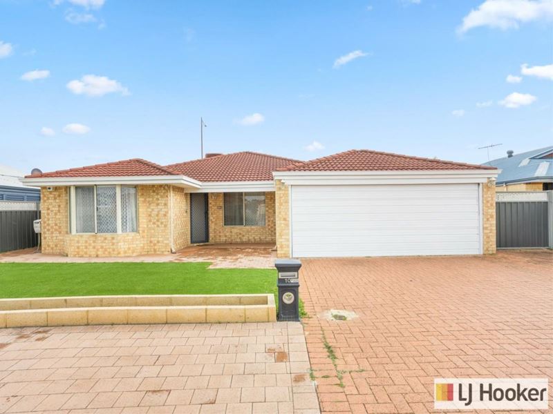 10 Freeduff Drive, Wattle Grove WA 6107