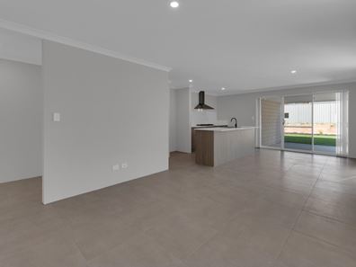 16 Sase Frontage, South Yunderup WA 6208