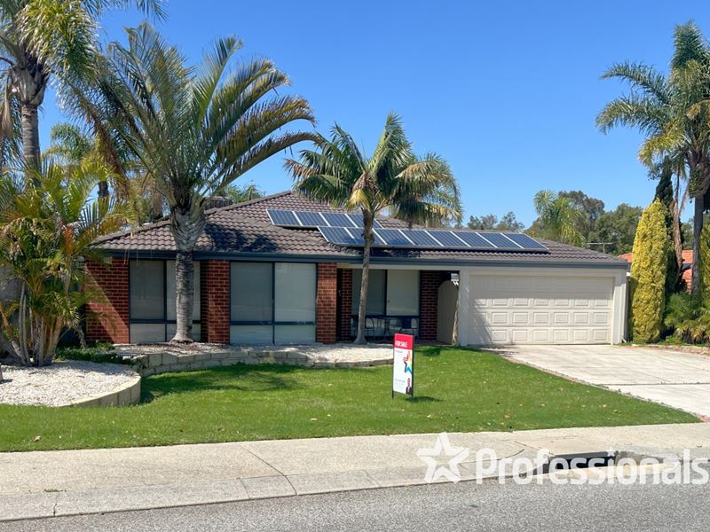 28 Oakfield Gardens, Parmelia WA 6167