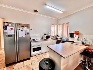 2/13 Rutherford Road, South Hedland WA 6722