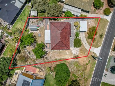 11 Nicholas Avenue, Quinns Rocks WA 6030