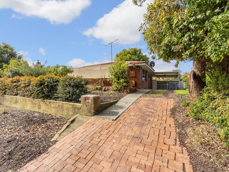 34 Blackadder Road, Swan View