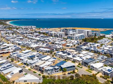 42 Lullworth Terrace, North Coogee WA 6163