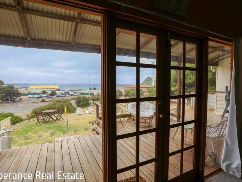 1 Hughes Road, West Beach WA 6450