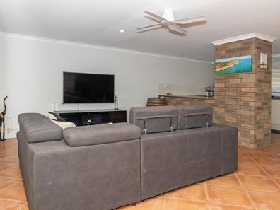 34 Ward St, Jurien Bay WA 6516