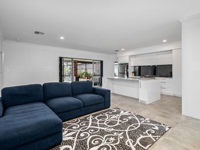 15 Toovey Road, South Yunderup WA 6208