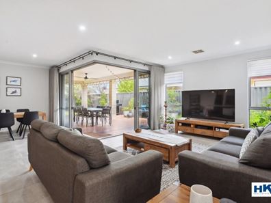 4 Fiord Way, Aveley WA 6069