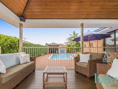 11 Heysen Crest, Woodvale WA 6026