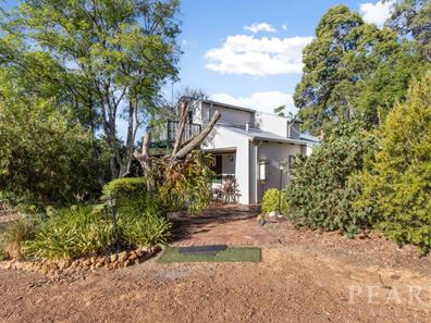12 Gooray Street, Glen Forrest WA 6071