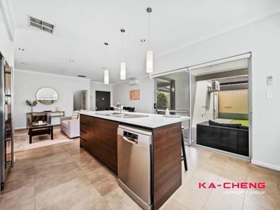 8A Fitzgerald Road, Morley WA 6062