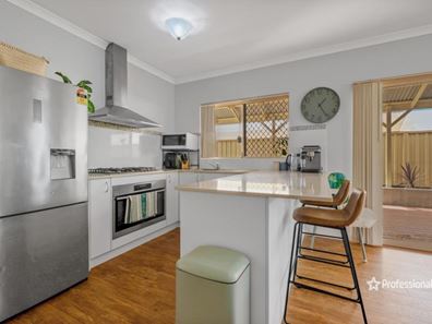 7 Staddon Lane, Beachlands WA 6530